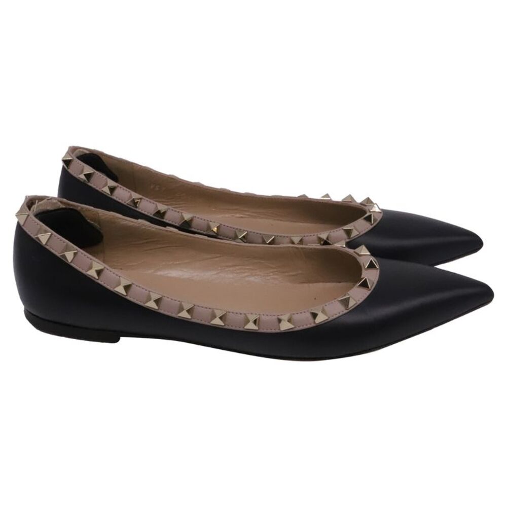 Valentino Garavani Rockstud Point-Toe Ballet Flats in Black Leather